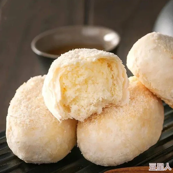 麻酥酥哟：了解这道传统甜点的制作方法、风味特征及其在各地的文化影响和历史渊源