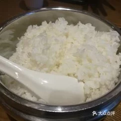 岳婆帮我囗交最近在家学会了做蛋糕，味道还不错哦